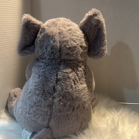 Elephant stuff animal with its baby - Picture 5 of 5